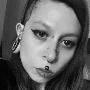 Yasmin Tattoo Artist